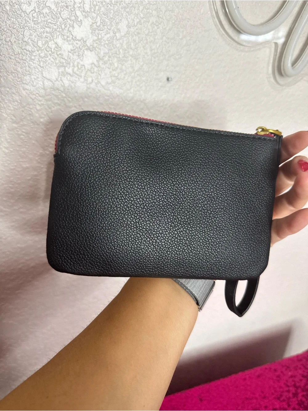 COACH x DISNEY🪄Black Leather Wristlet Coin Wallet, Daisy Duck - NEW 4x6” inches